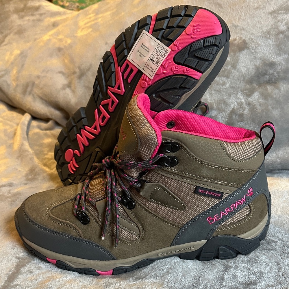 BearPaw Women's Winter Boots - Olive and Pink